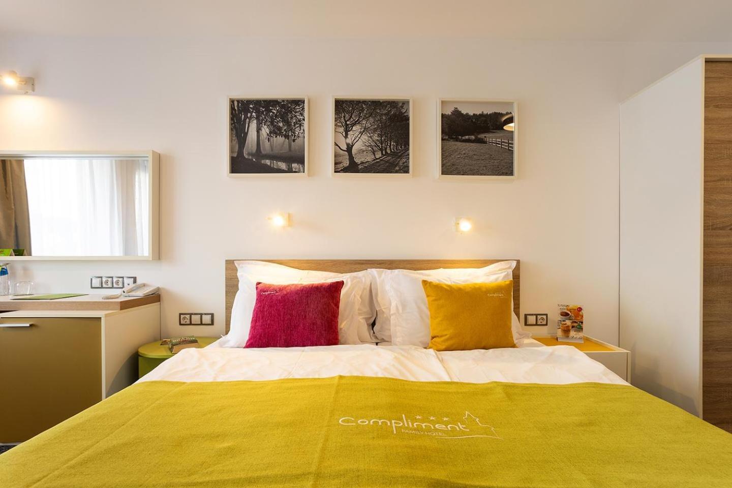 Hotel Compliment Τριάβνα Εξωτερικό φωτογραφία