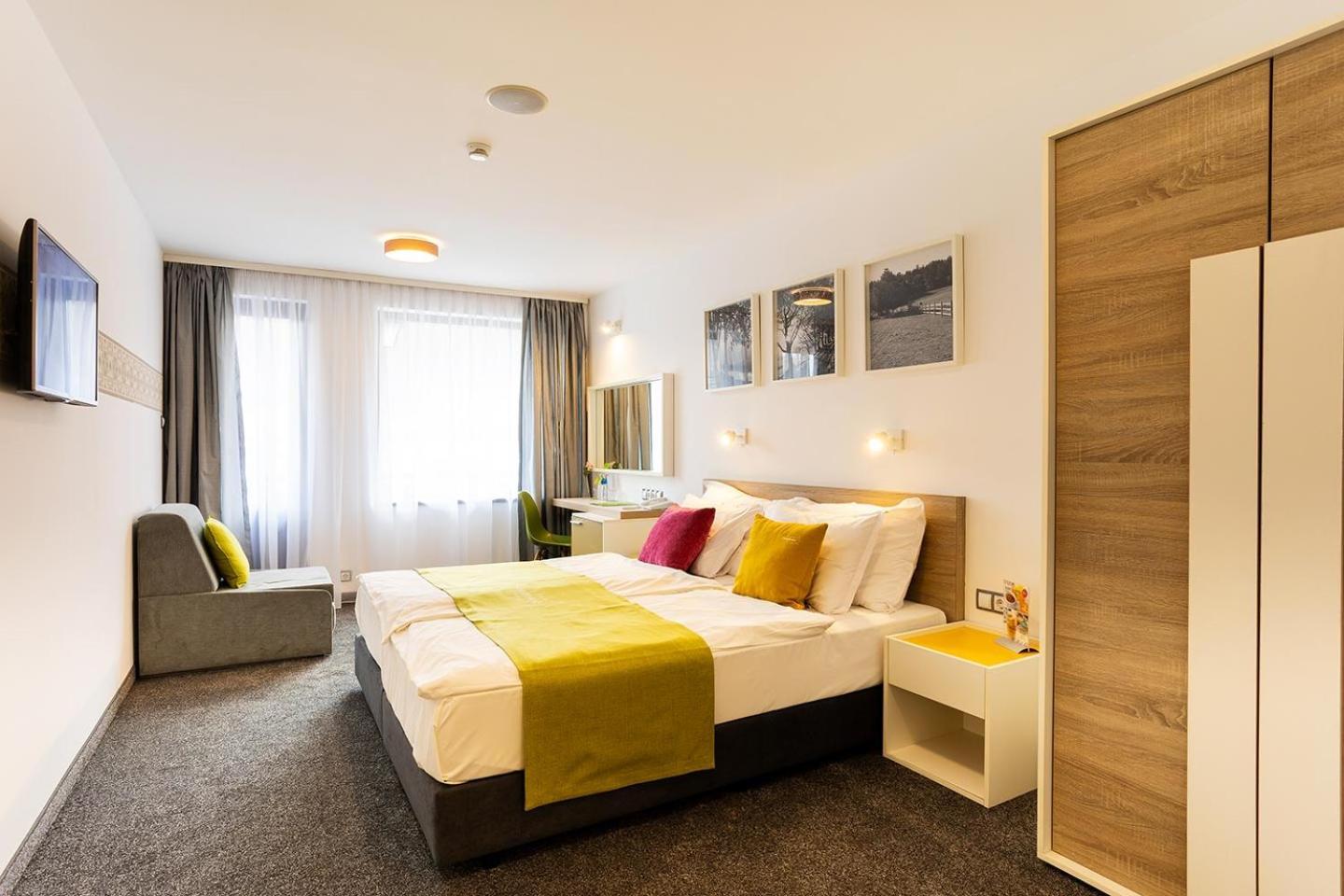 Hotel Compliment Τριάβνα Εξωτερικό φωτογραφία