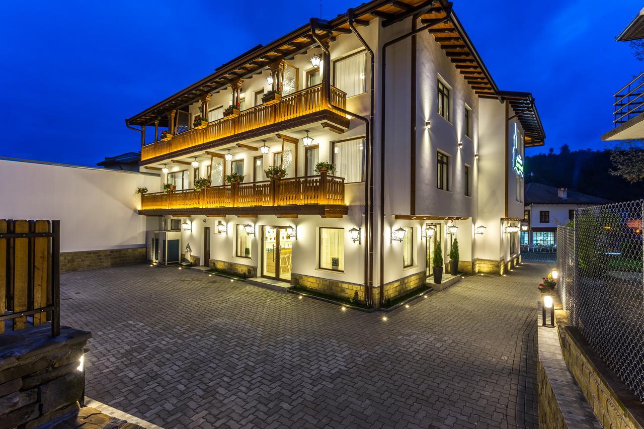 Hotel Compliment Τριάβνα Εξωτερικό φωτογραφία