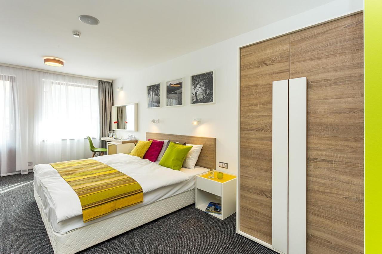 Hotel Compliment Τριάβνα Εξωτερικό φωτογραφία